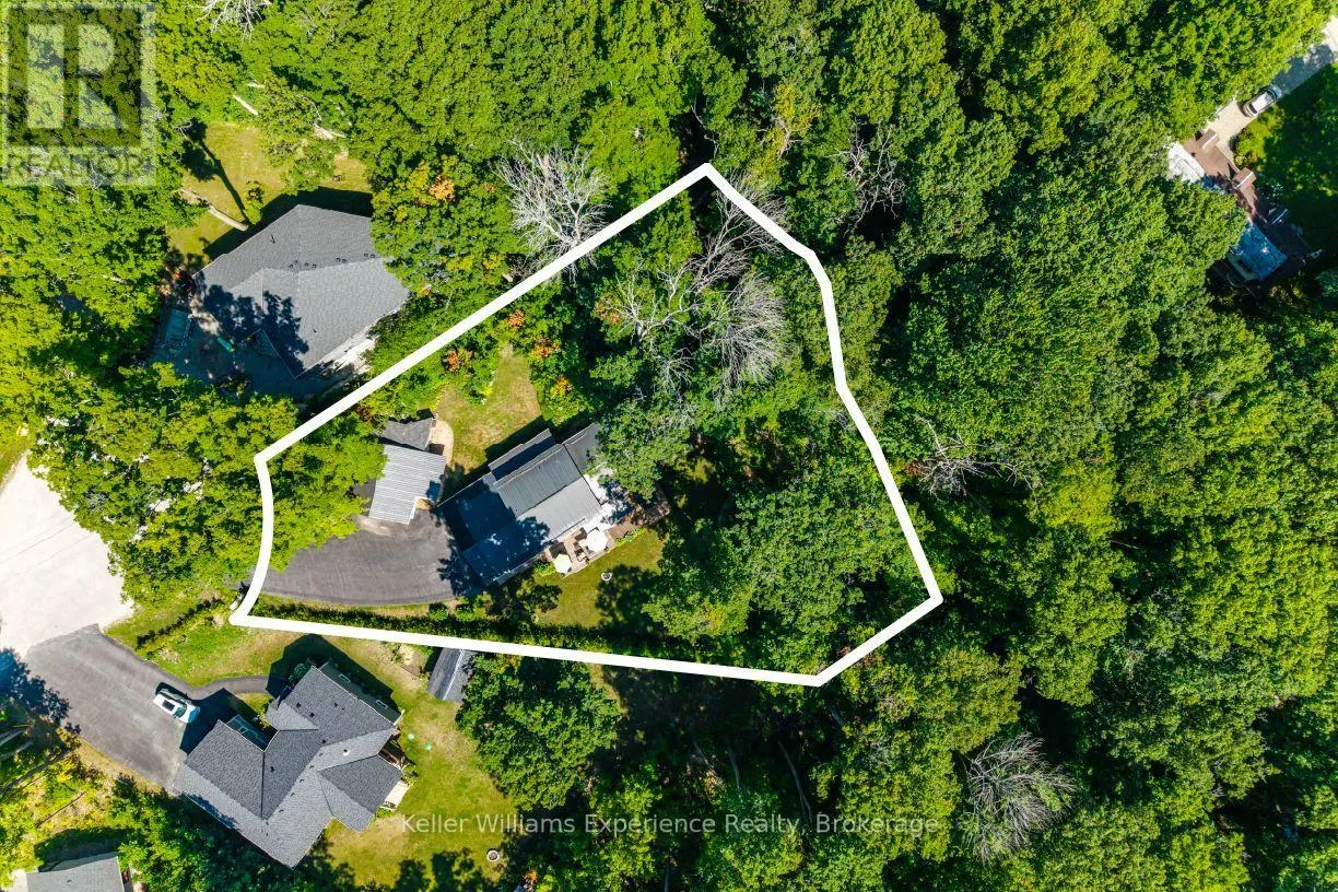 469 PARKVIEW COURT