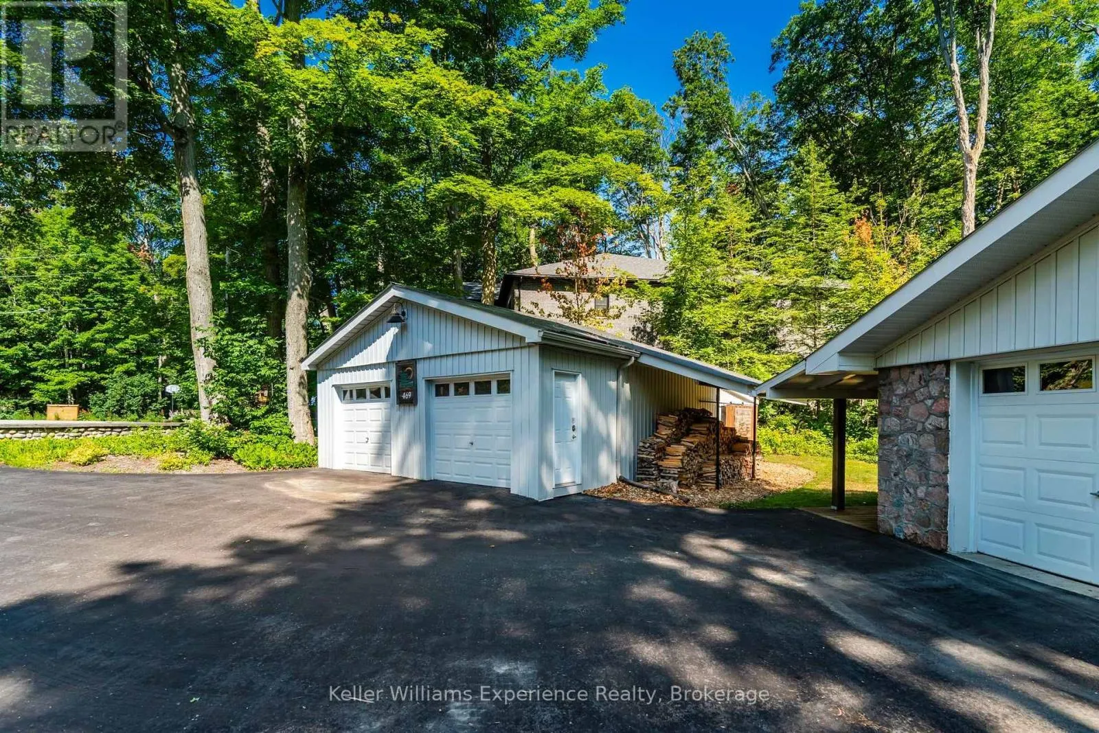 469 PARKVIEW COURT