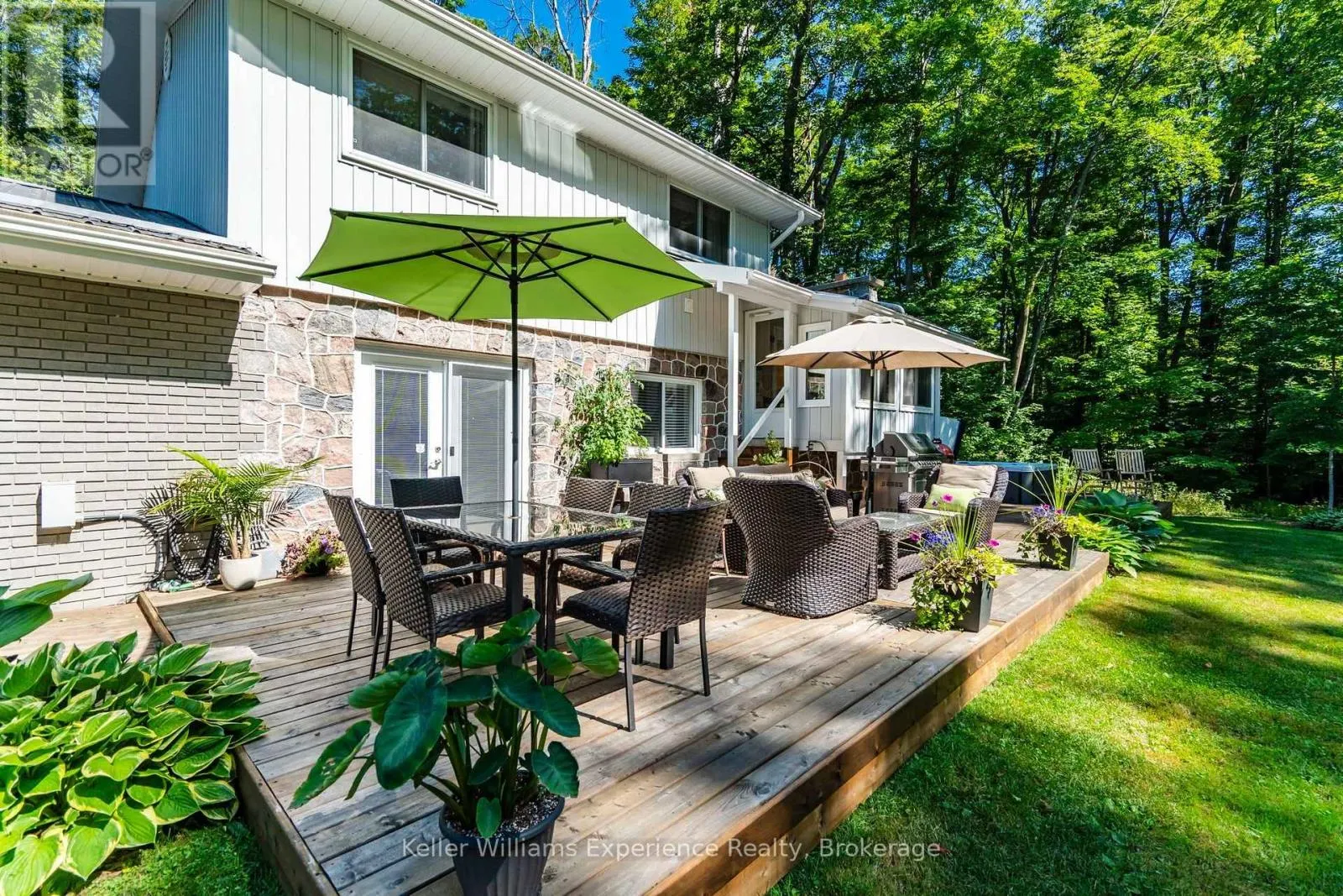 469 PARKVIEW COURT