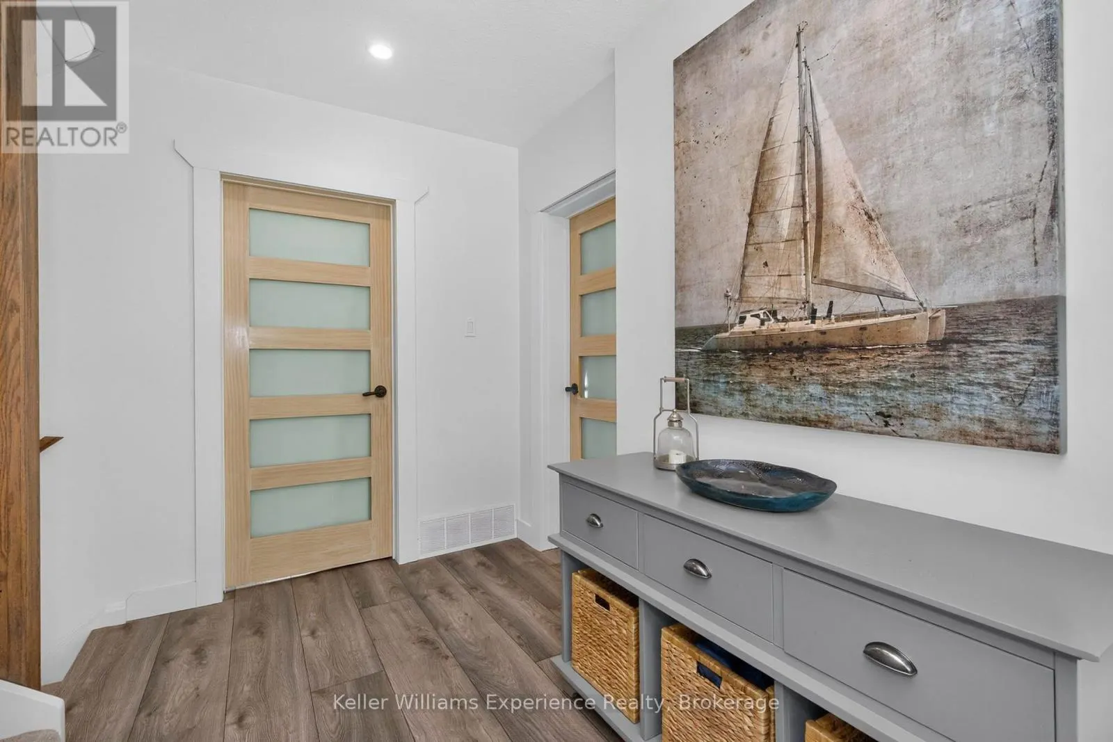 469 PARKVIEW COURT