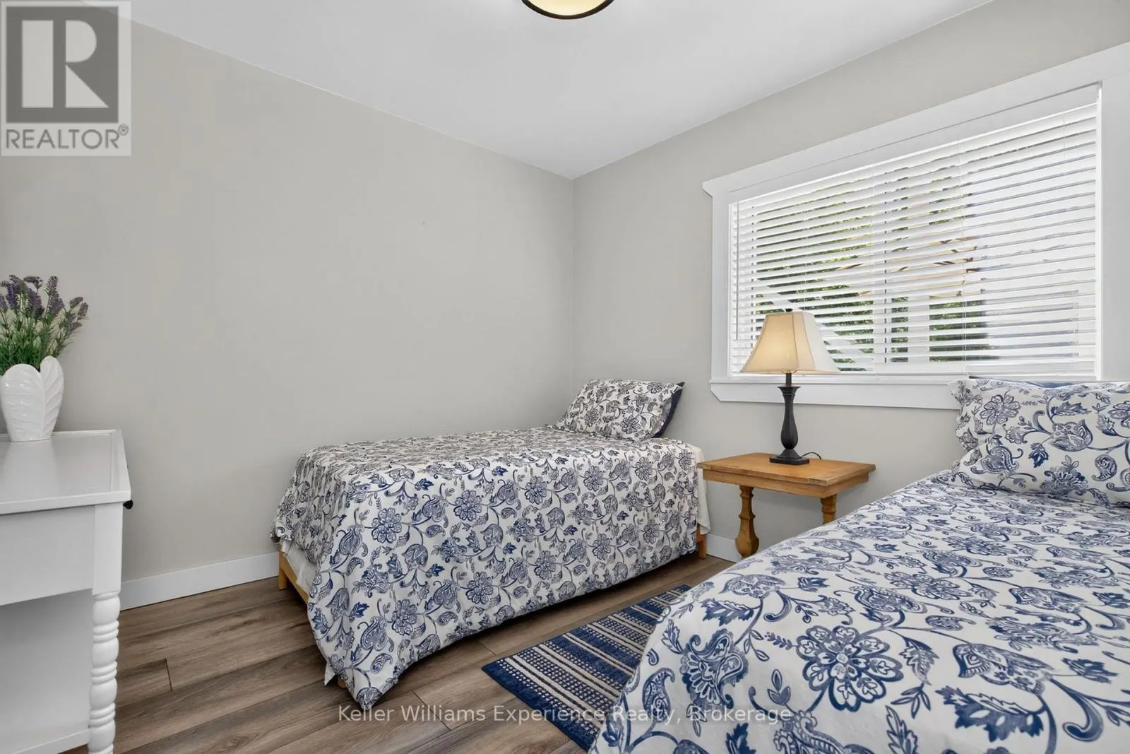 469 PARKVIEW COURT