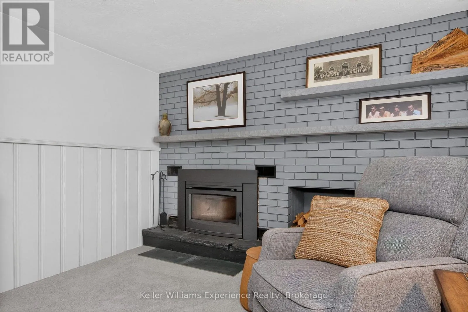 469 PARKVIEW COURT
