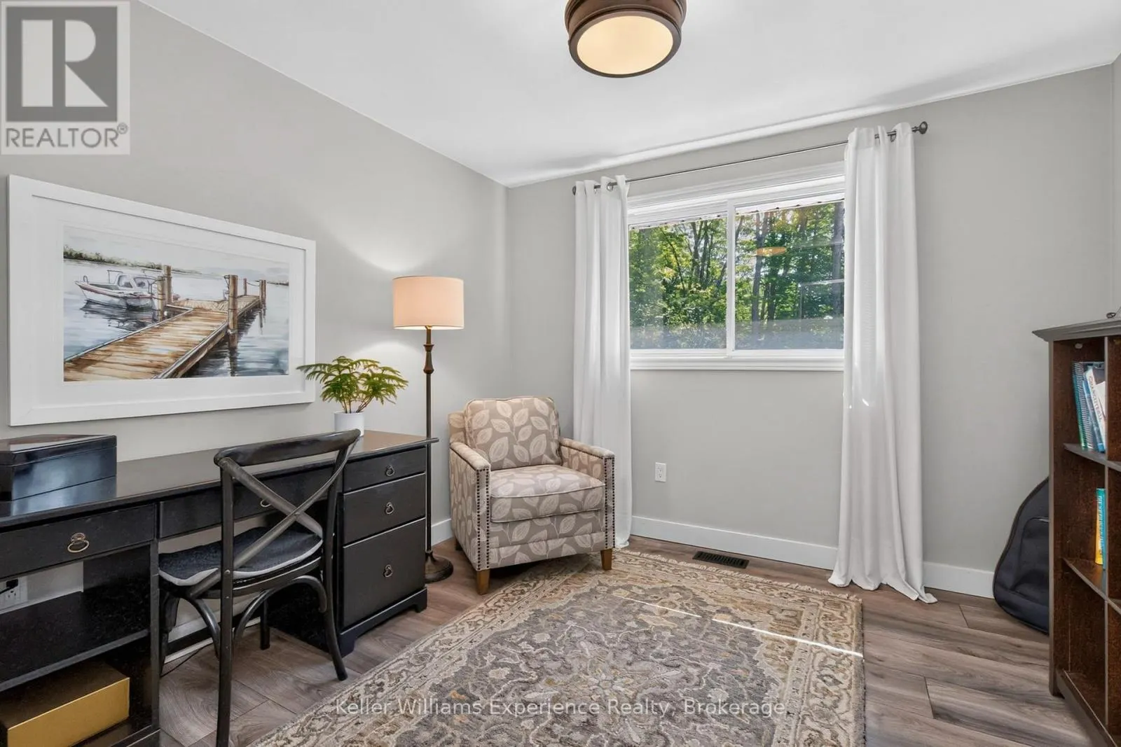 469 PARKVIEW COURT