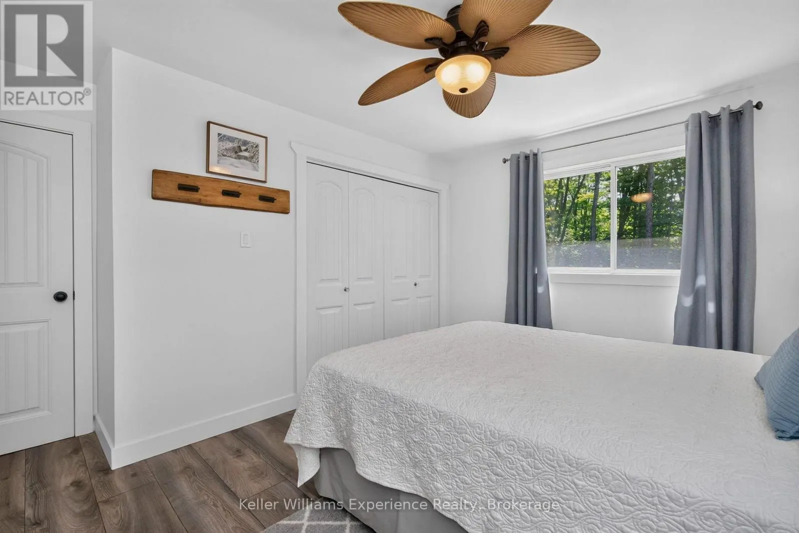 469 PARKVIEW COURT