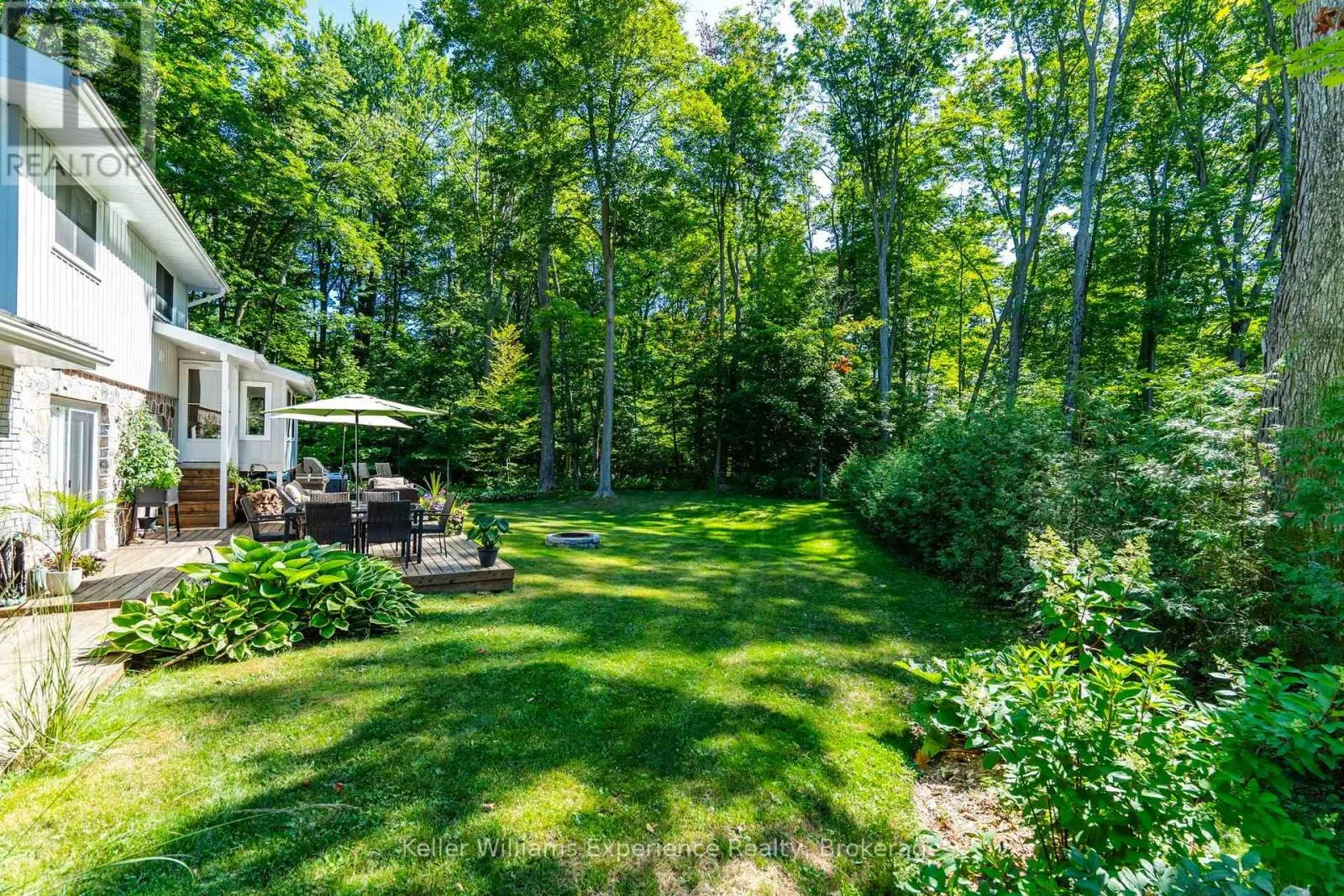 469 PARKVIEW COURT