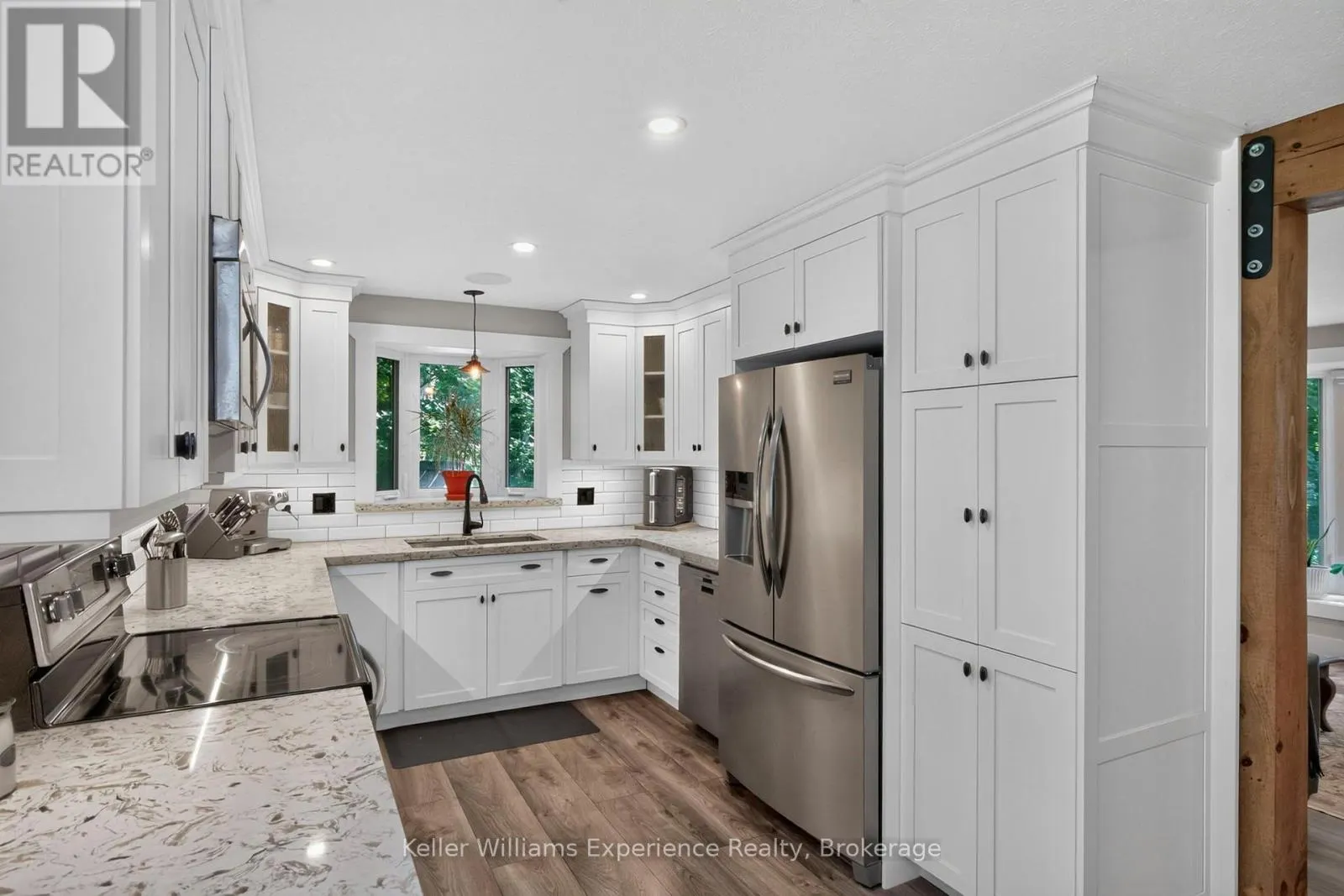 469 PARKVIEW COURT