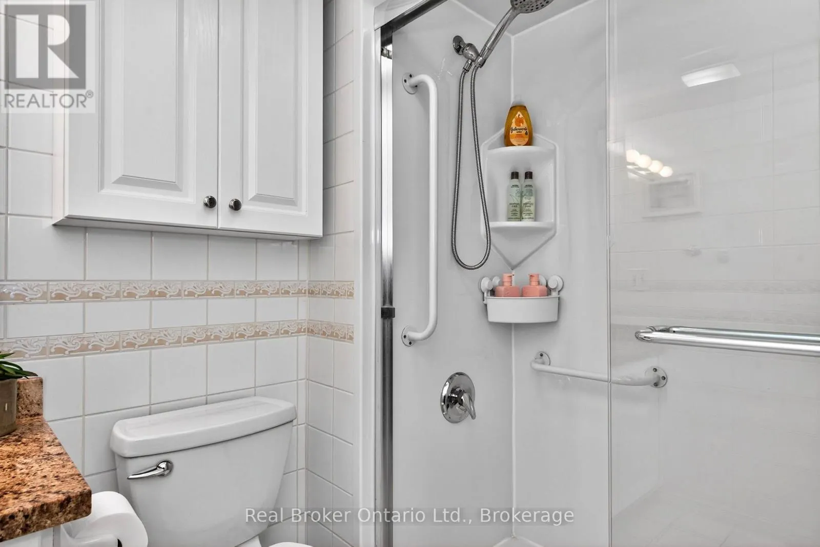 402 - 11 BECK BOULEVARD #402