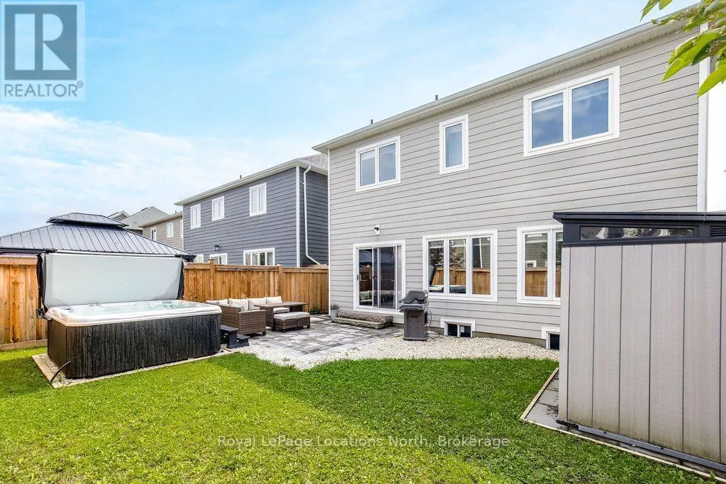 11 CATAMARAN DRIVE