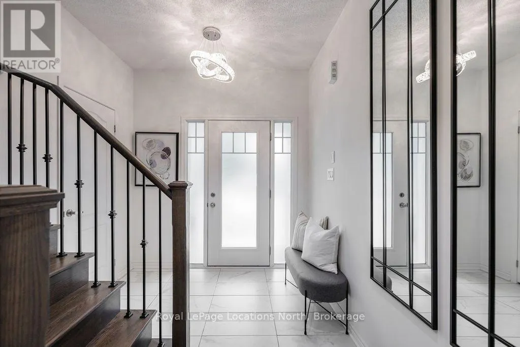 11 CATAMARAN DRIVE