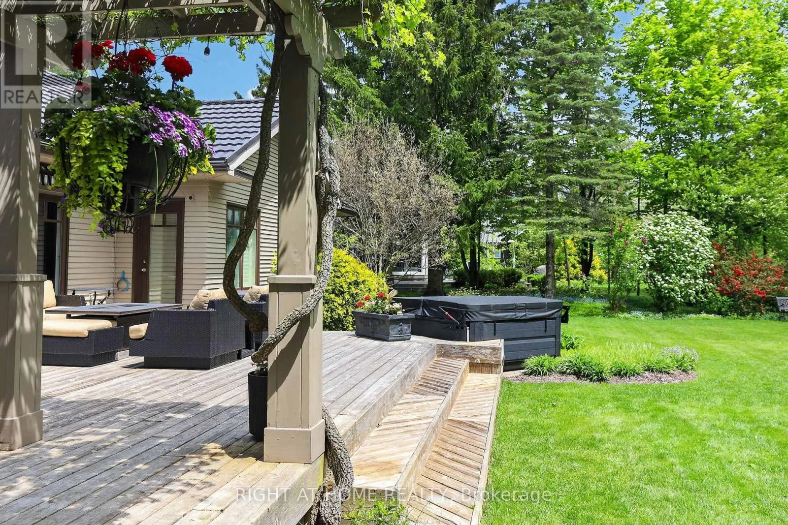 13 ALPINE WAY