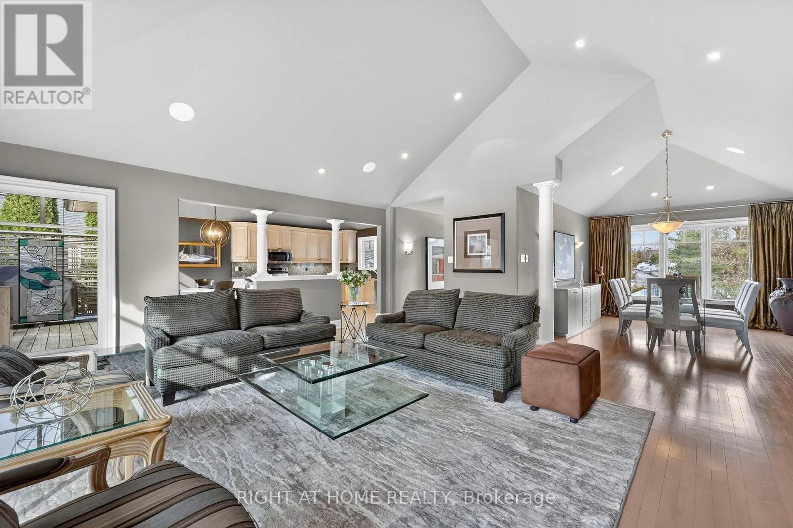 13 ALPINE WAY