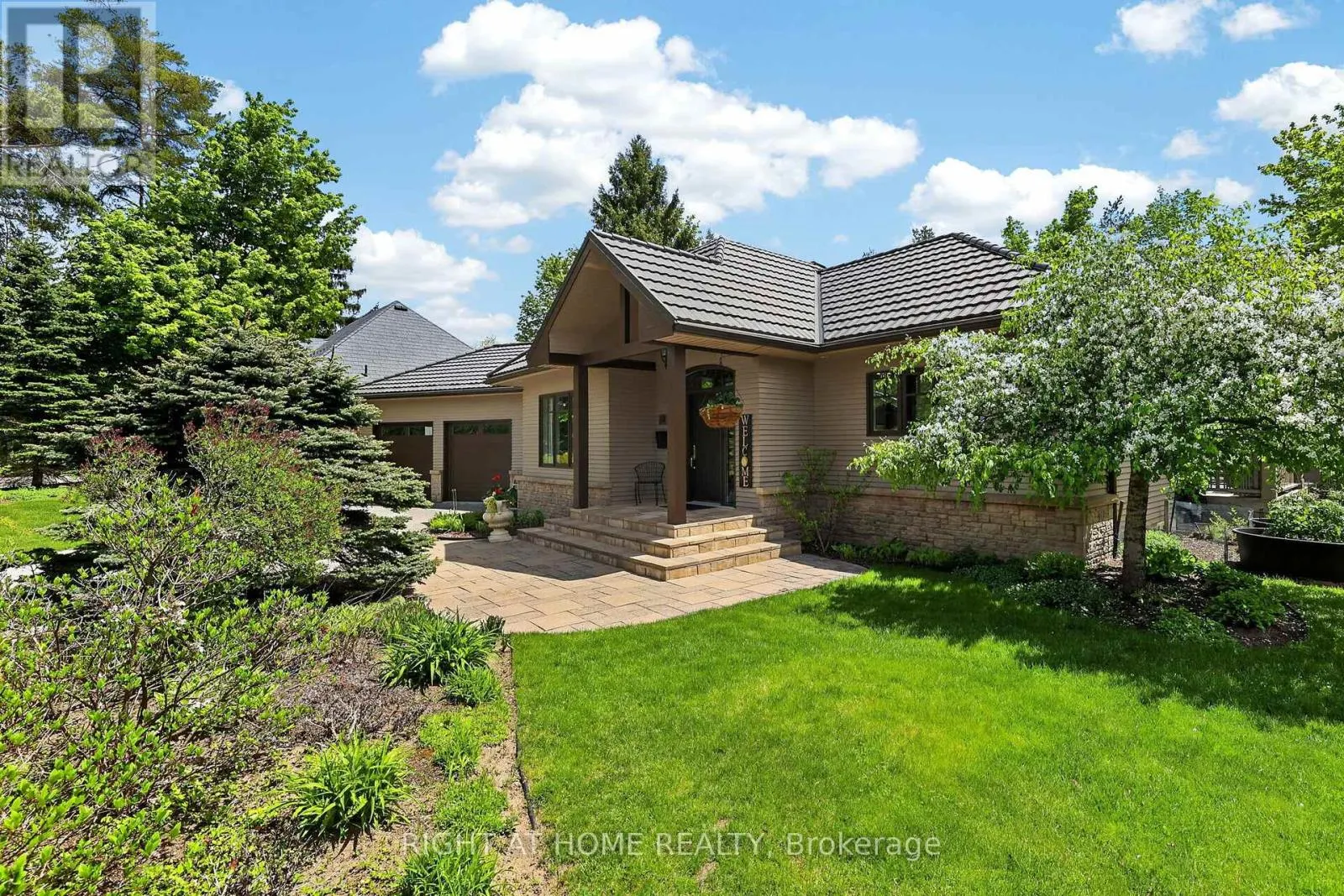 13 ALPINE WAY