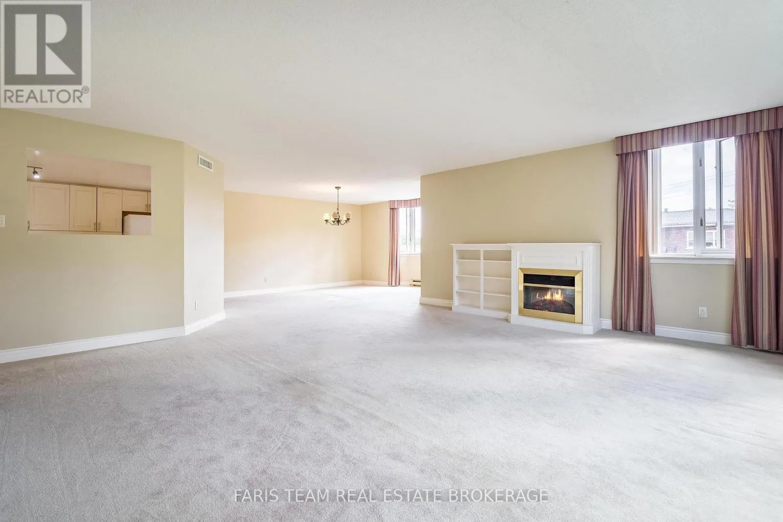 202 - 95 MATCHEDASH STREET N