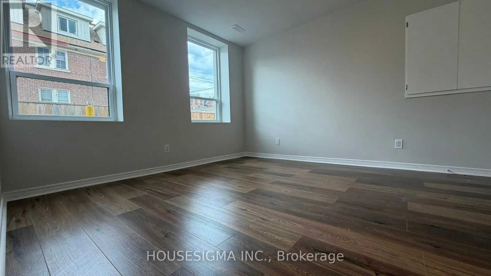 MAIN FLOOR UNIT - 28 WEST STREET N