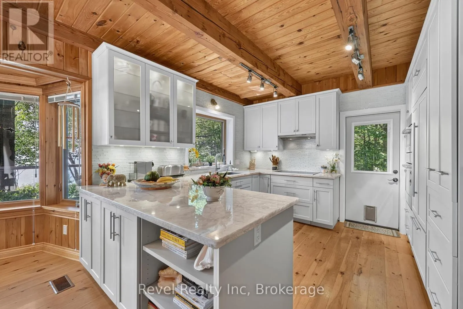 731 CONCESSION 15 W