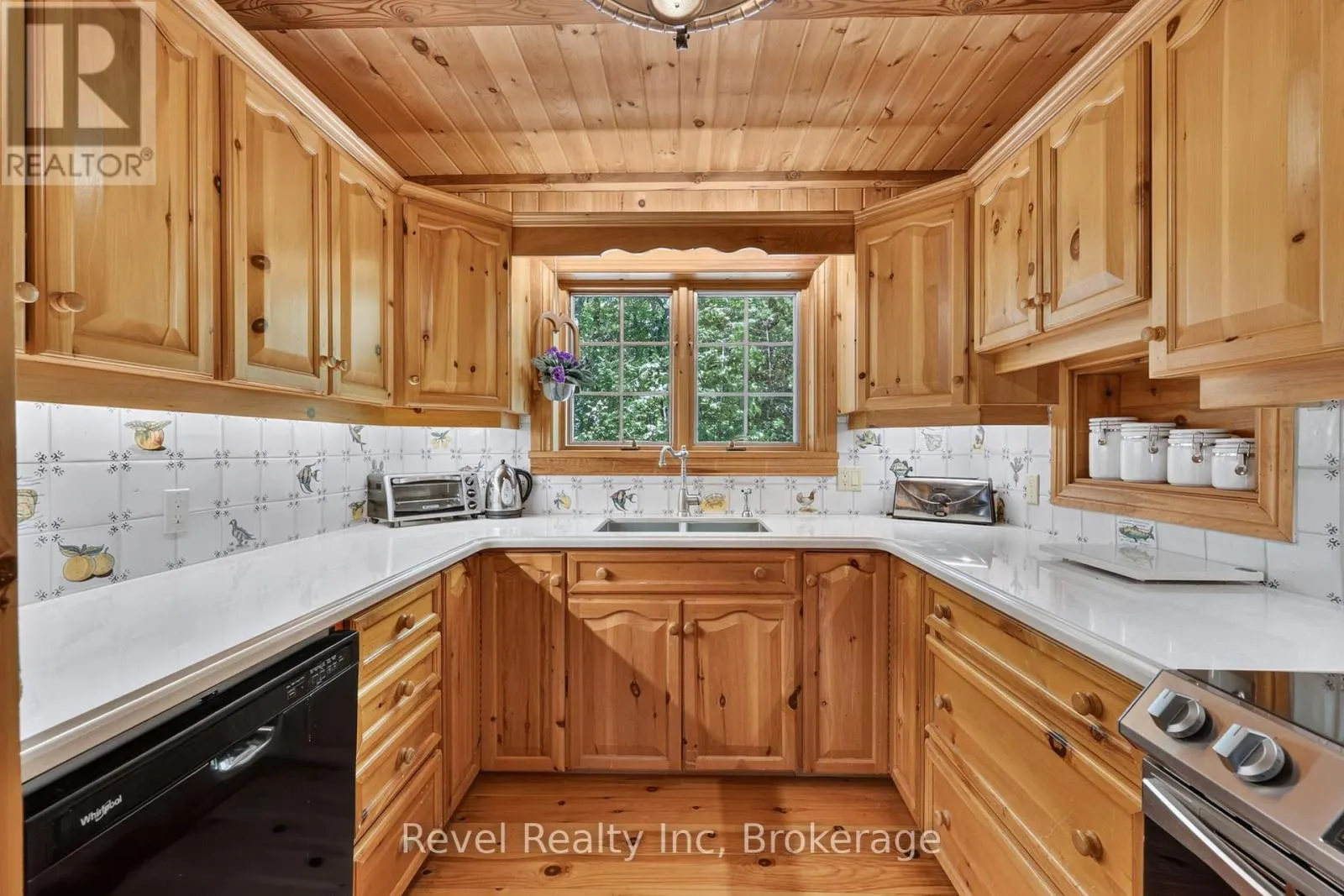 731 CONCESSION 15 W