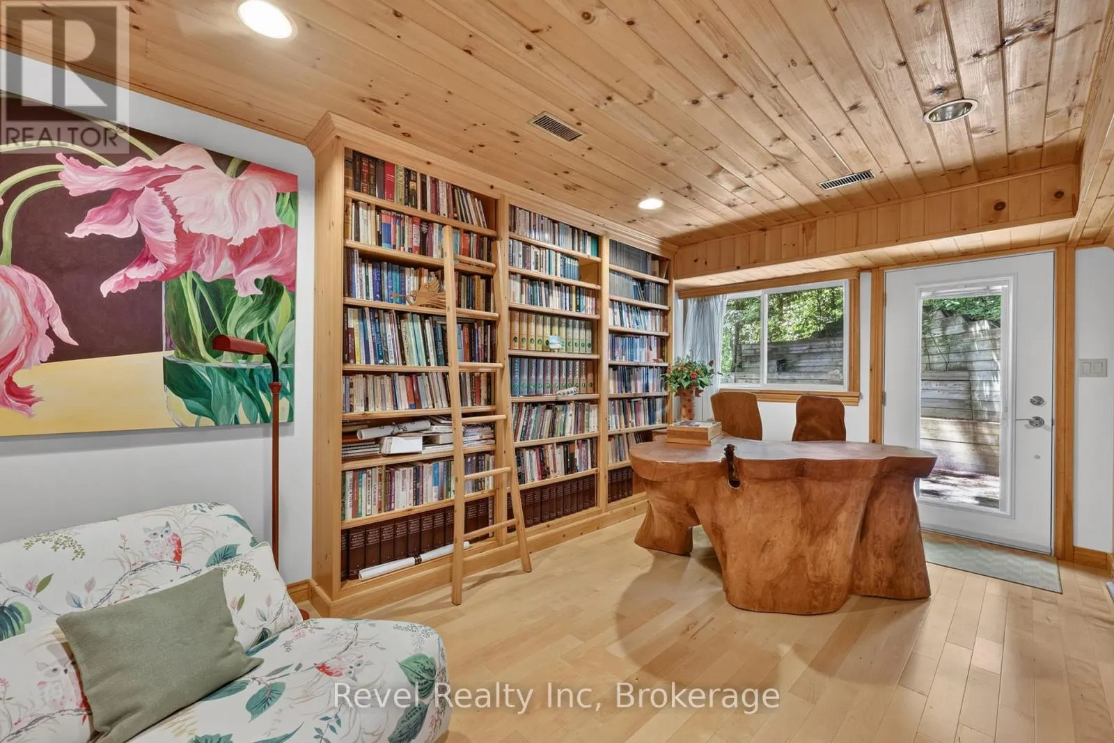 731 CONCESSION 15 W