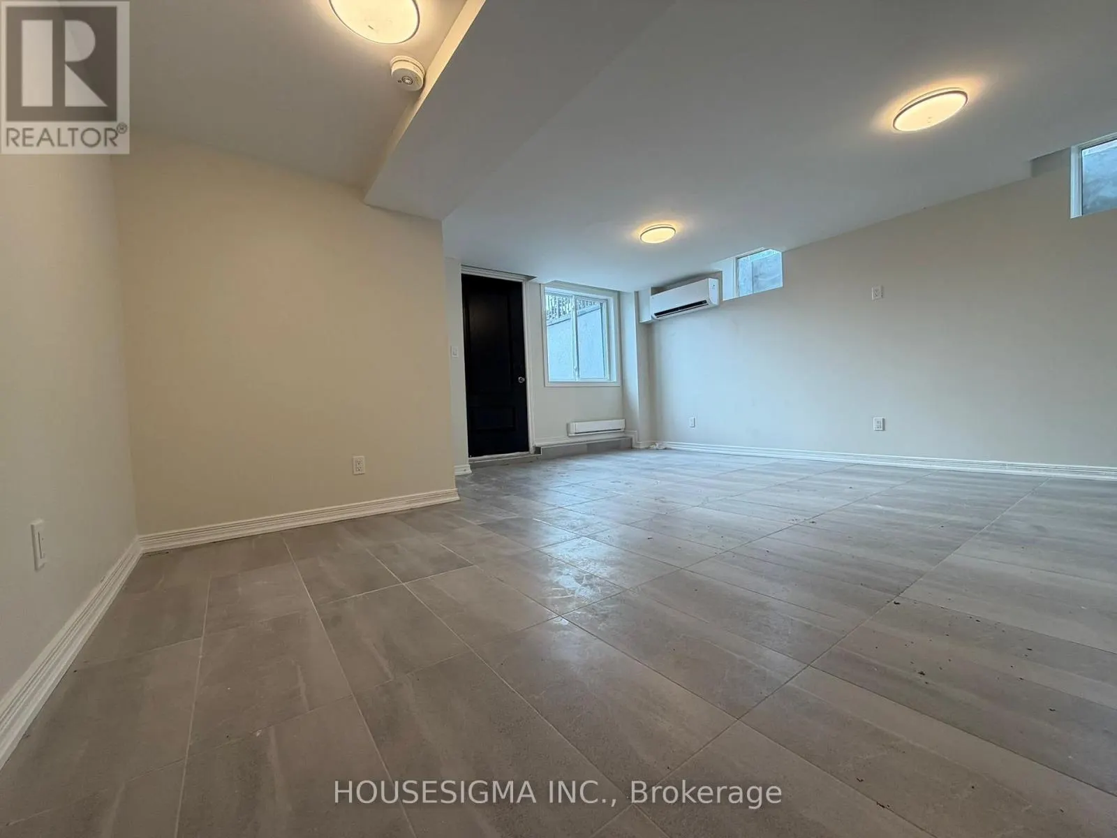 LOWER LEVEL UNIT - 28 WEST STREET N