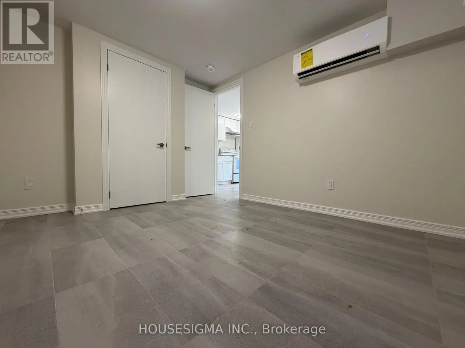 LOWER LEVEL UNIT - 28 WEST STREET N