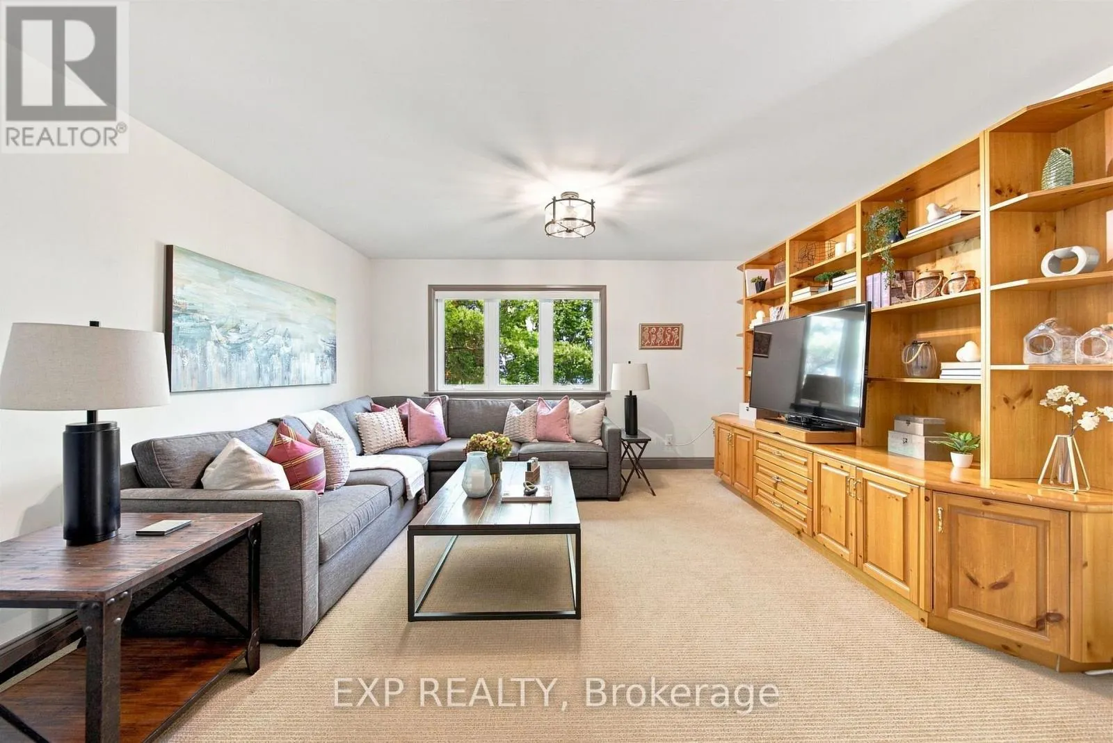 797 WOODLAND DRIVE