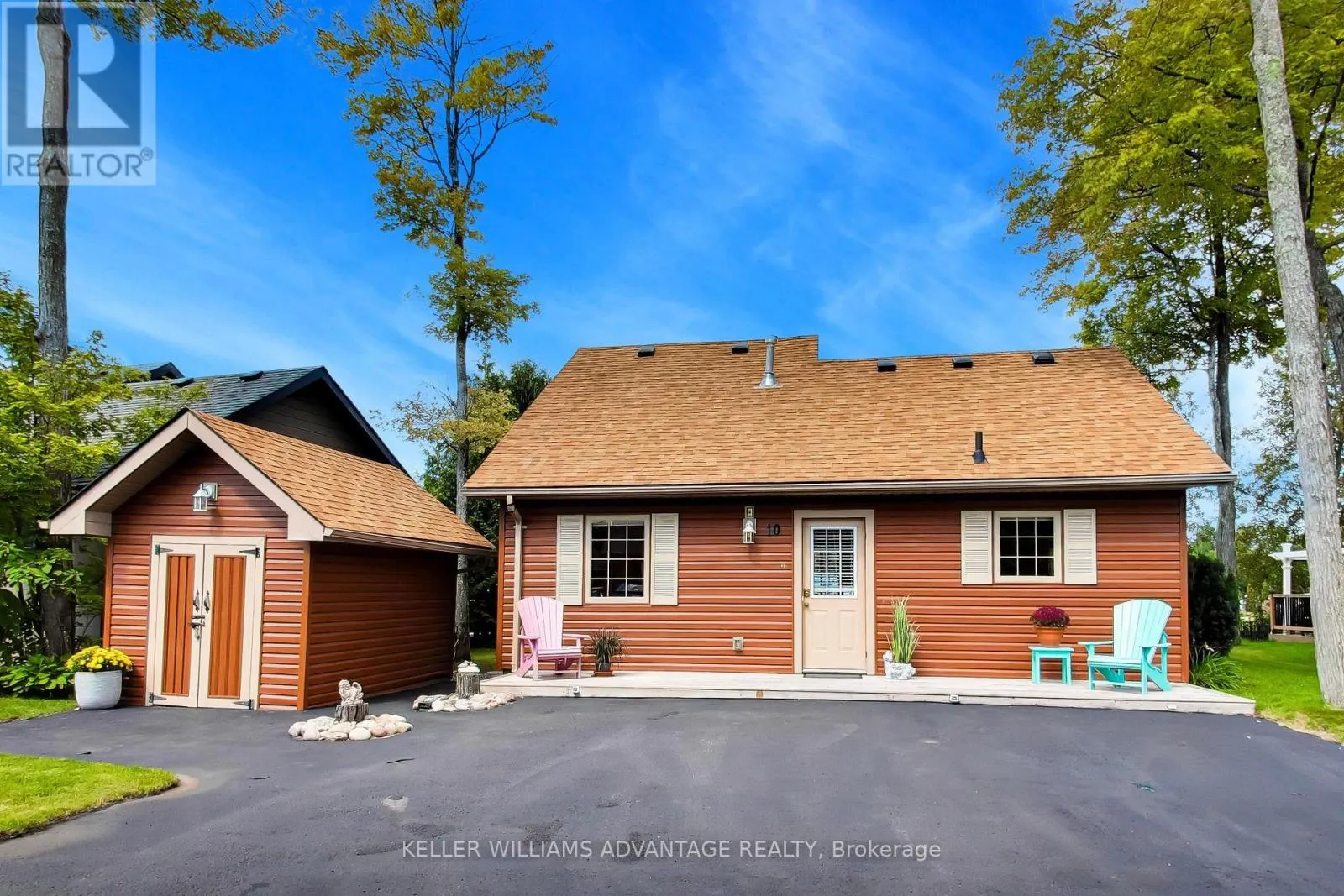10 CABIN CRESCENT