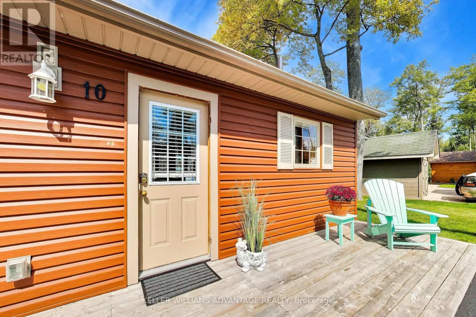 10 CABIN CRESCENT