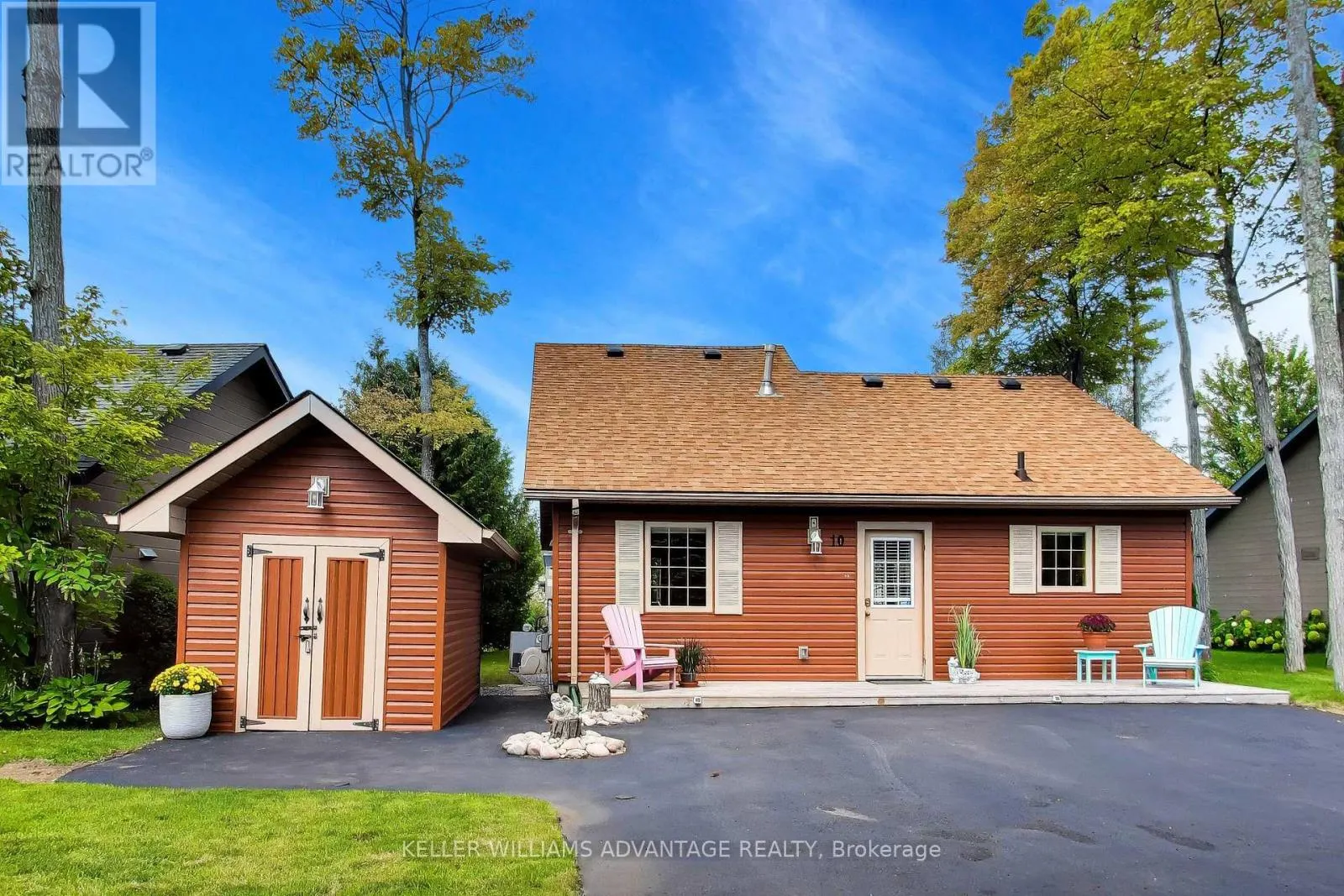 10 CABIN CRESCENT