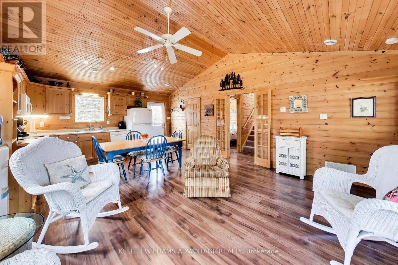 10 CABIN CRESCENT