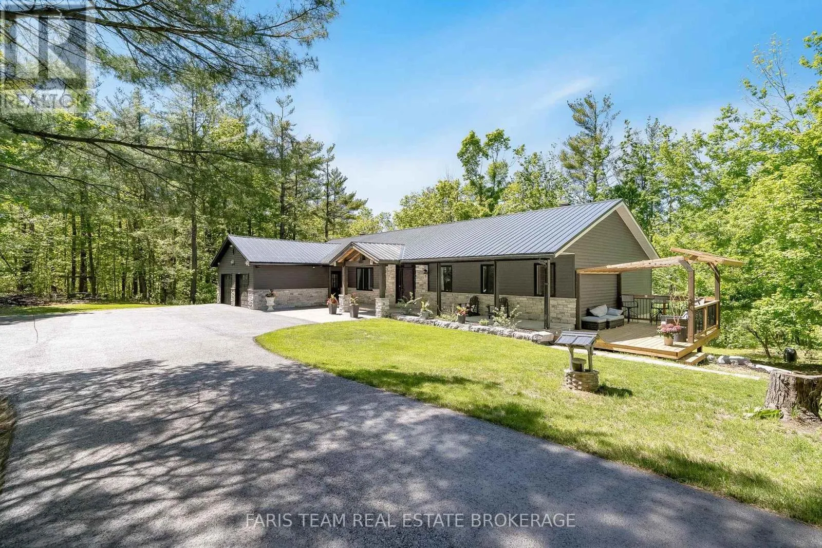 800 MOUNT ST. LOUIS ROAD W
