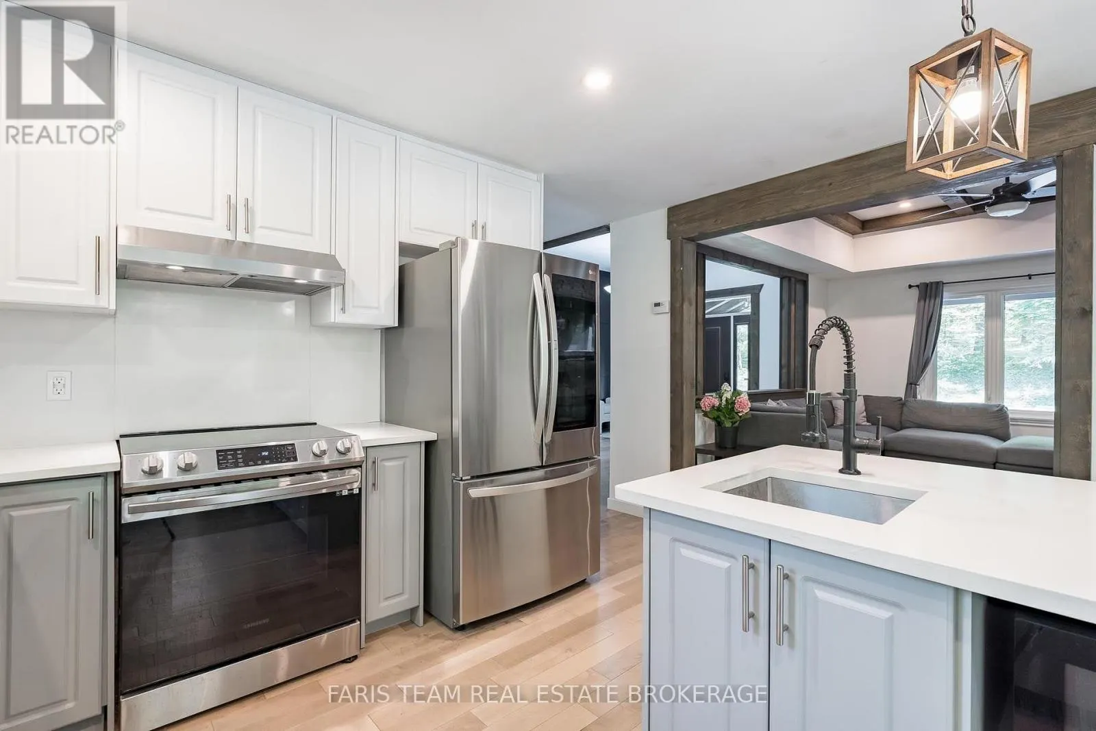 800 MOUNT ST. LOUIS ROAD W