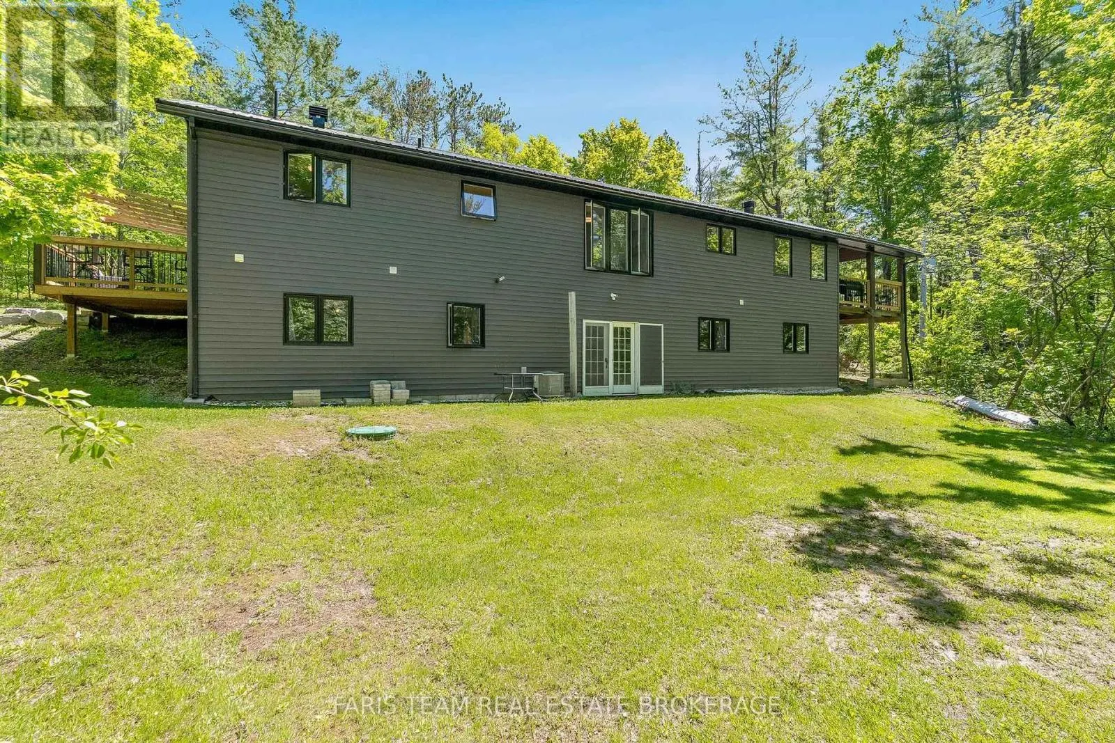 800 MOUNT ST. LOUIS ROAD W