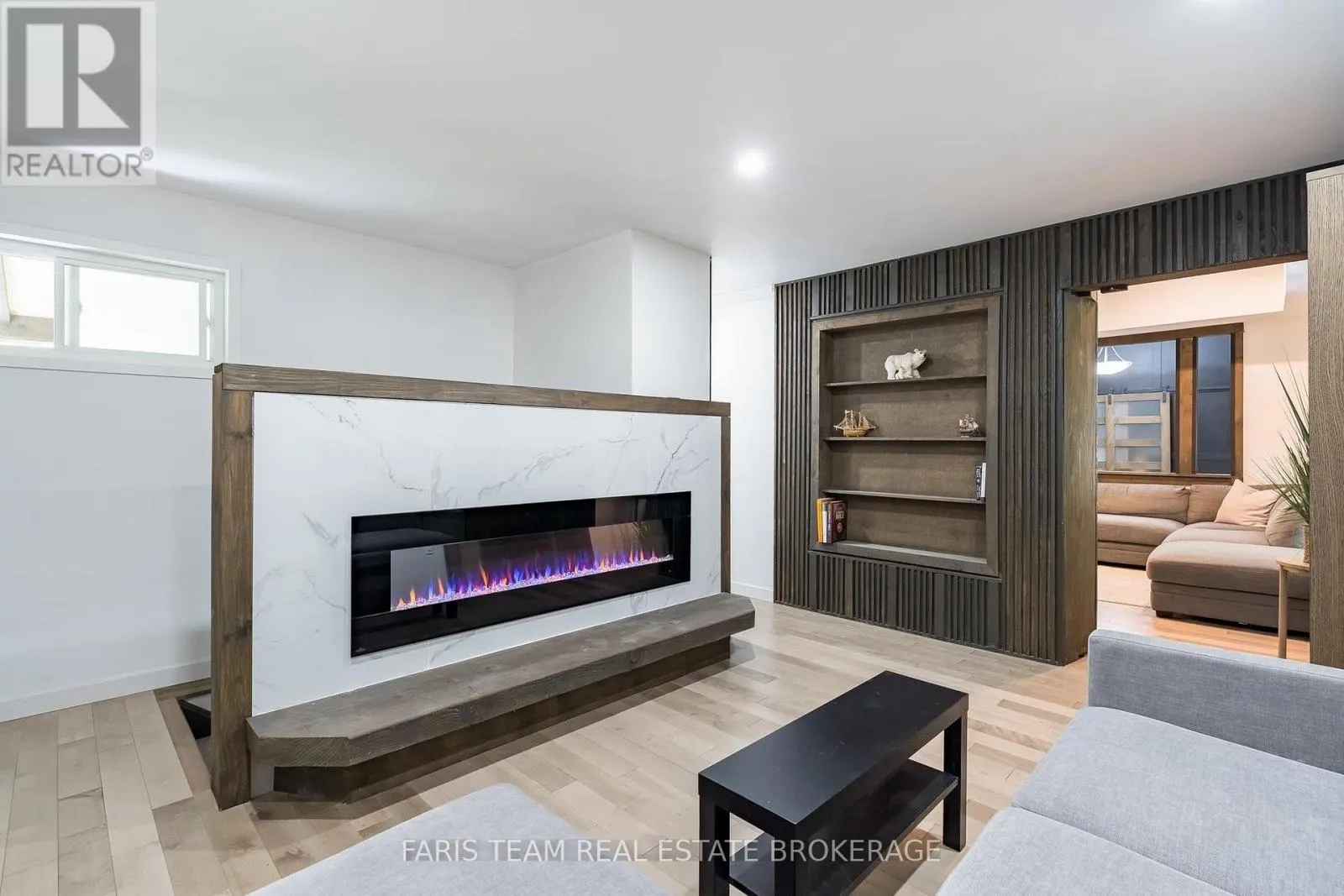800 MOUNT ST. LOUIS ROAD W