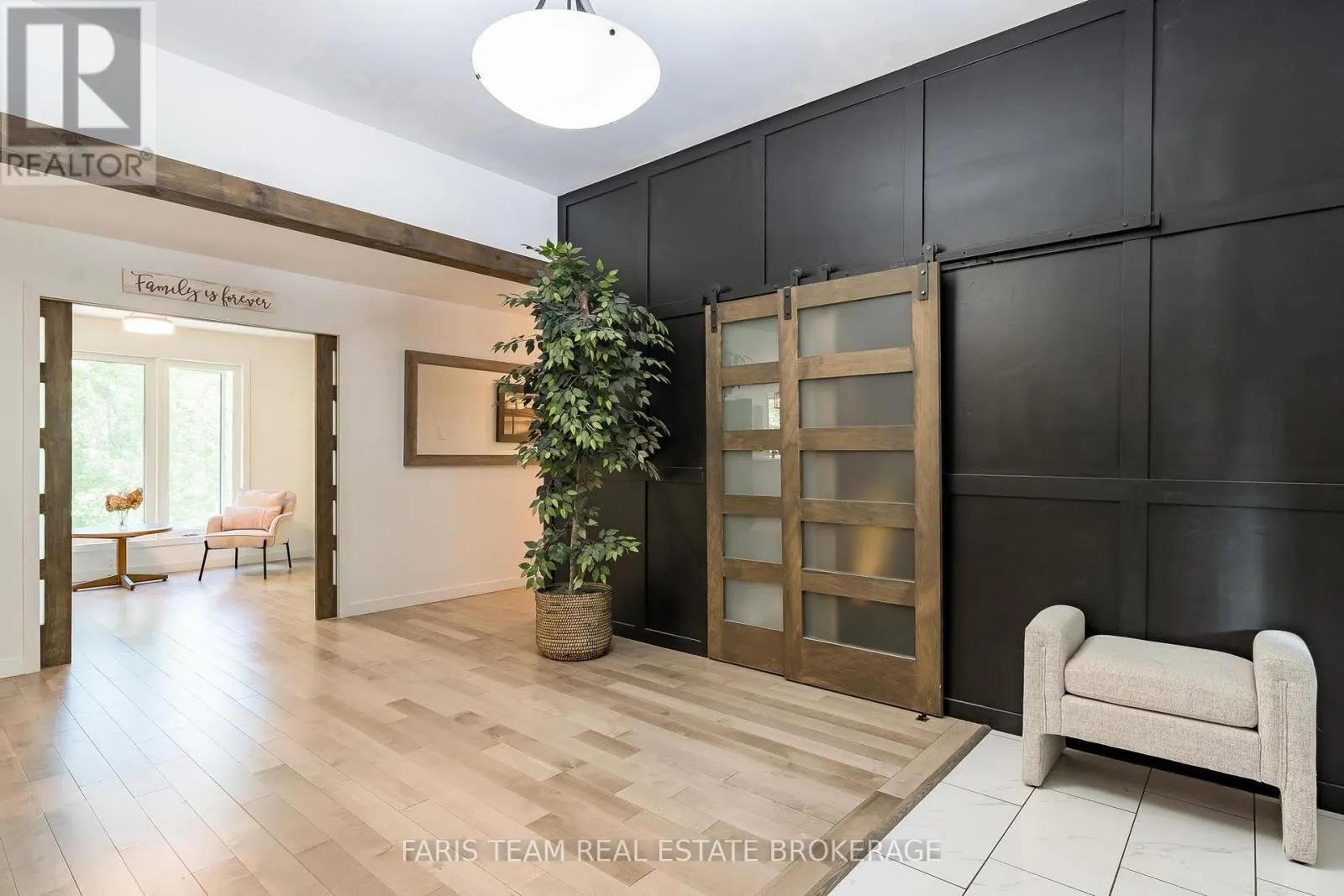 800 MOUNT ST. LOUIS ROAD W