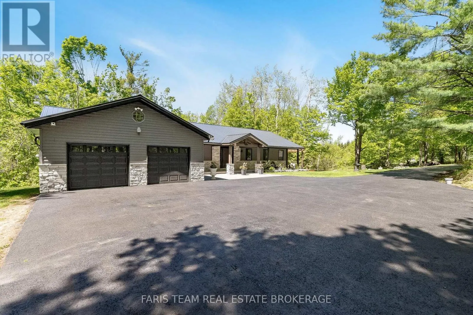 800 MOUNT ST. LOUIS ROAD W