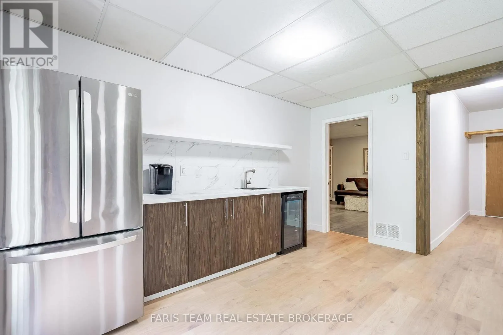 800 MOUNT ST. LOUIS ROAD W