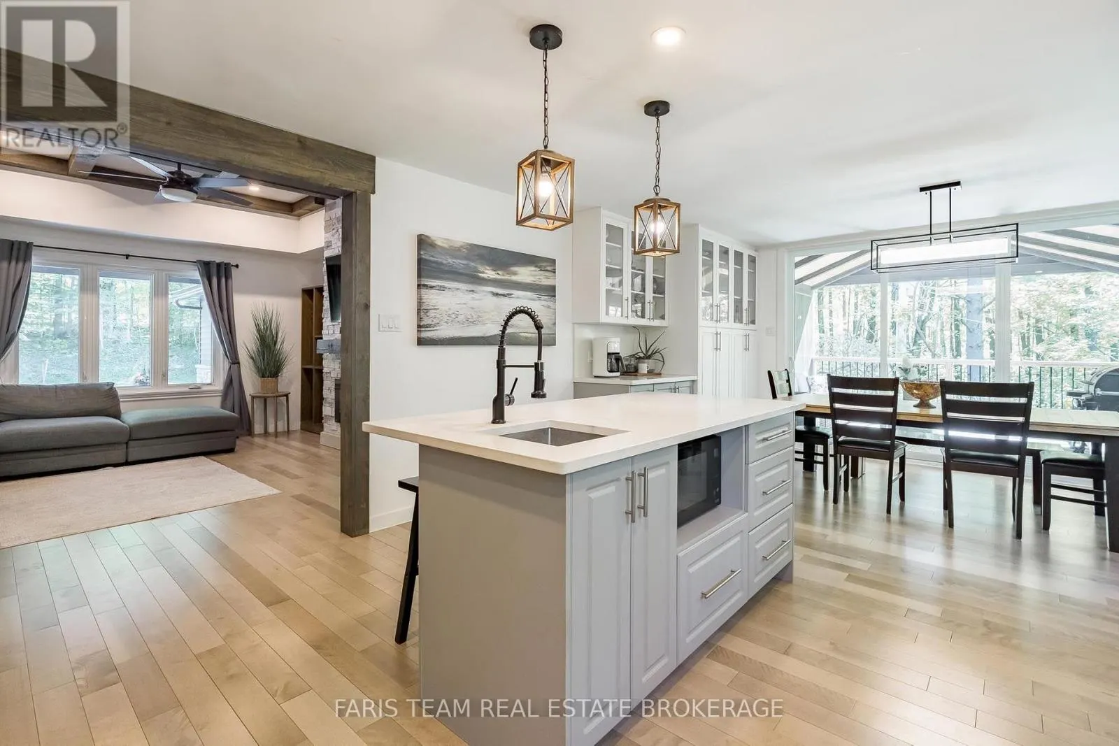 800 MOUNT ST. LOUIS ROAD W