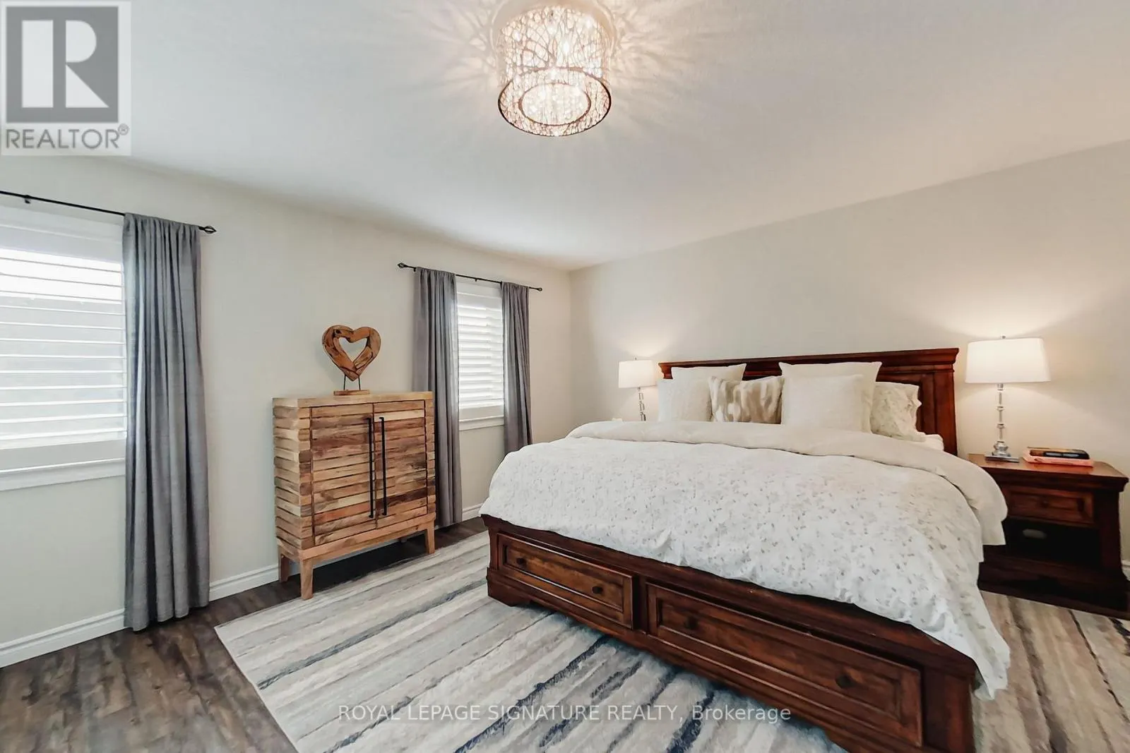 23 SILVER GLEN BOULEVARD