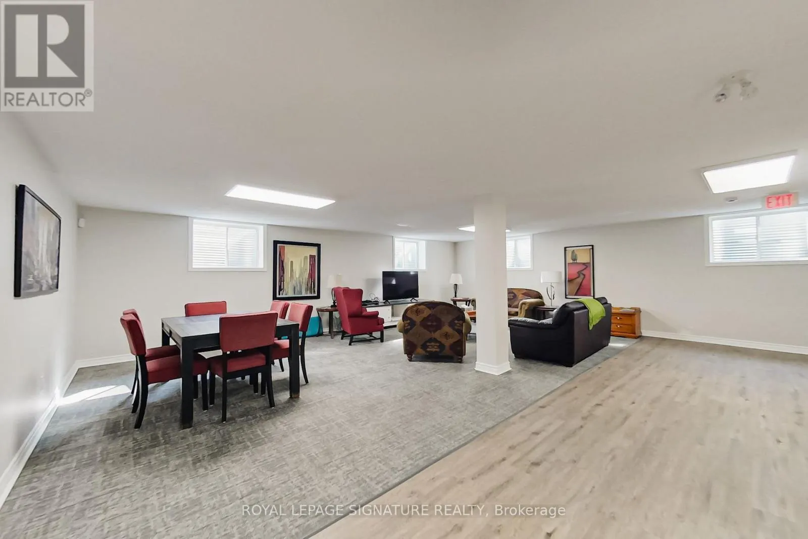 23 SILVER GLEN BOULEVARD
