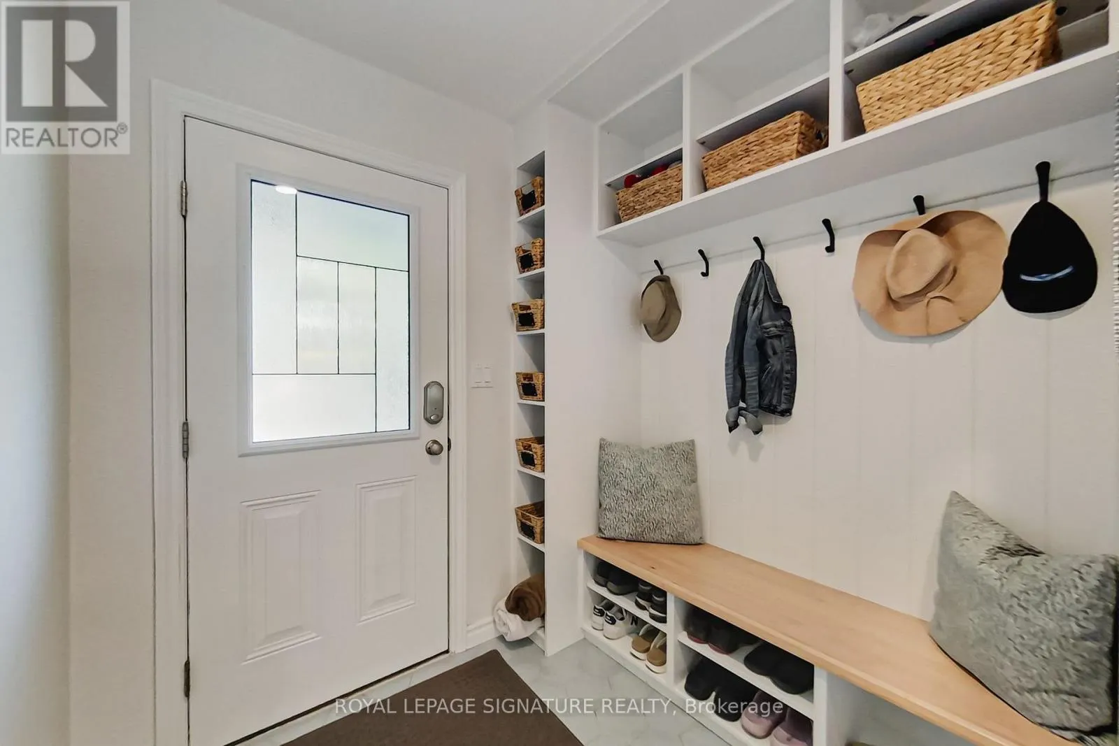 23 SILVER GLEN BOULEVARD
