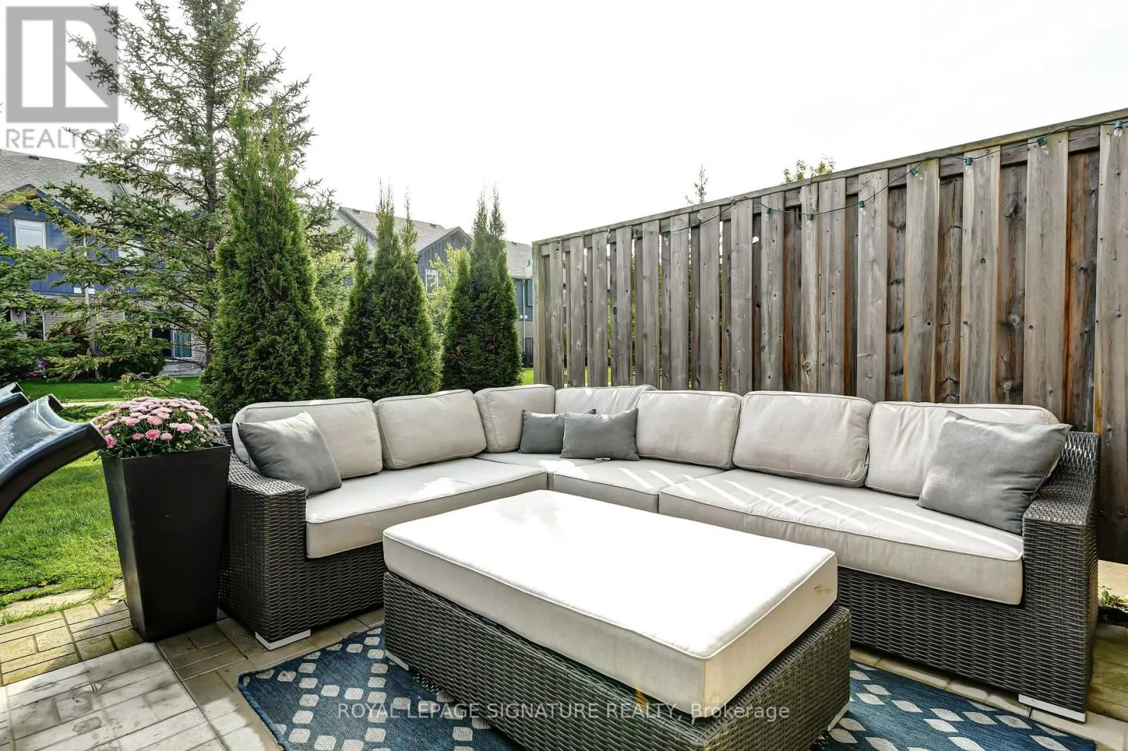 23 SILVER GLEN BOULEVARD
