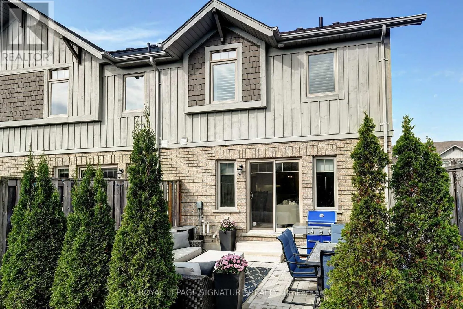 23 SILVER GLEN BOULEVARD