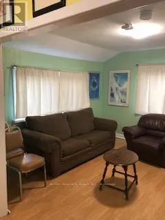 5 RIVER ROAD E