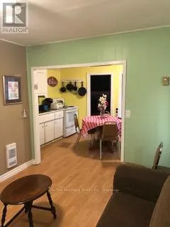 5 RIVER ROAD E