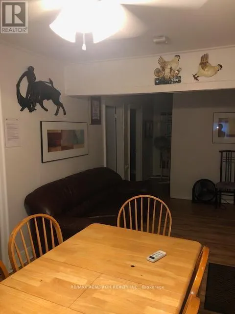 5 RIVER ROAD E