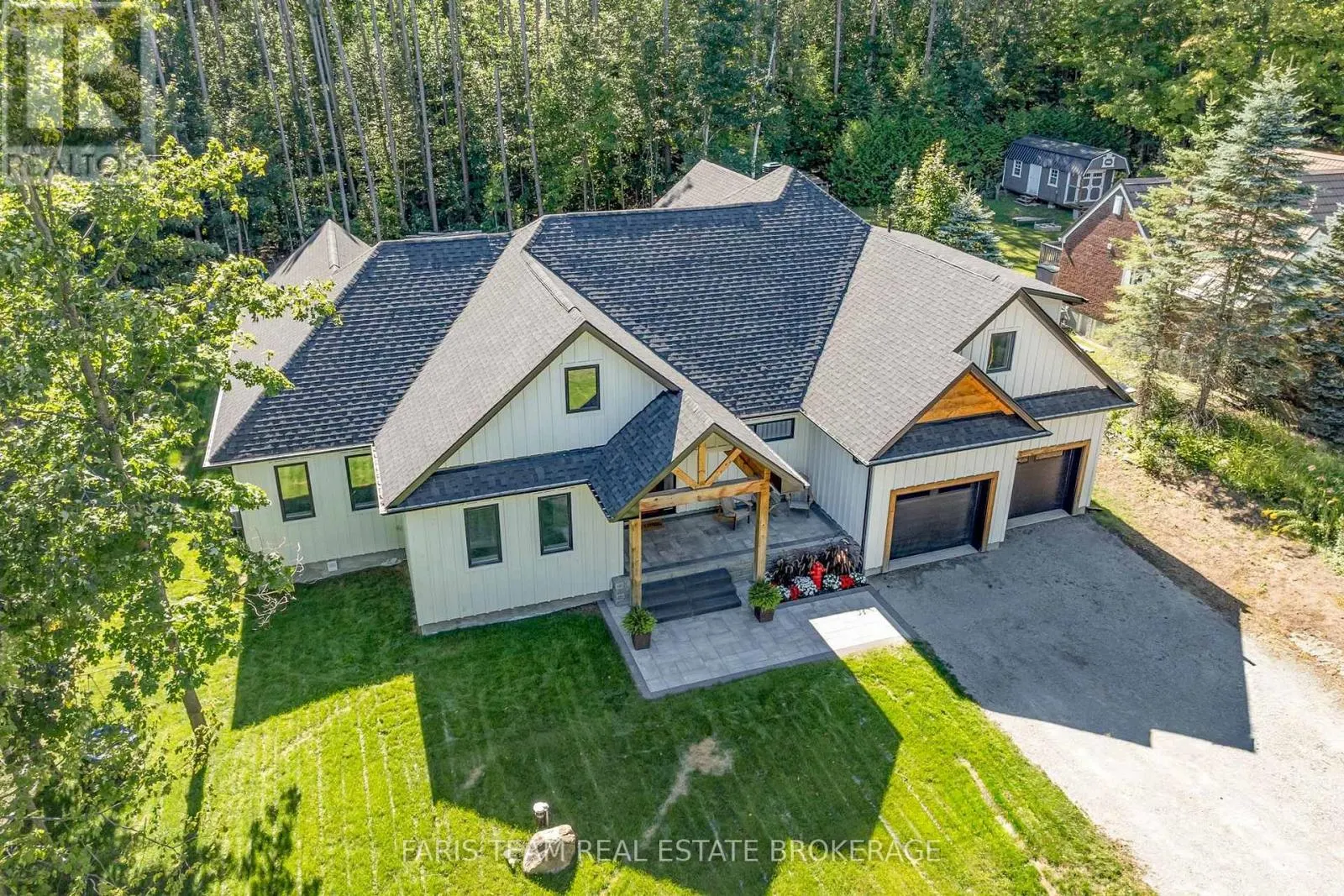50 BEAUFORT CRESCENT