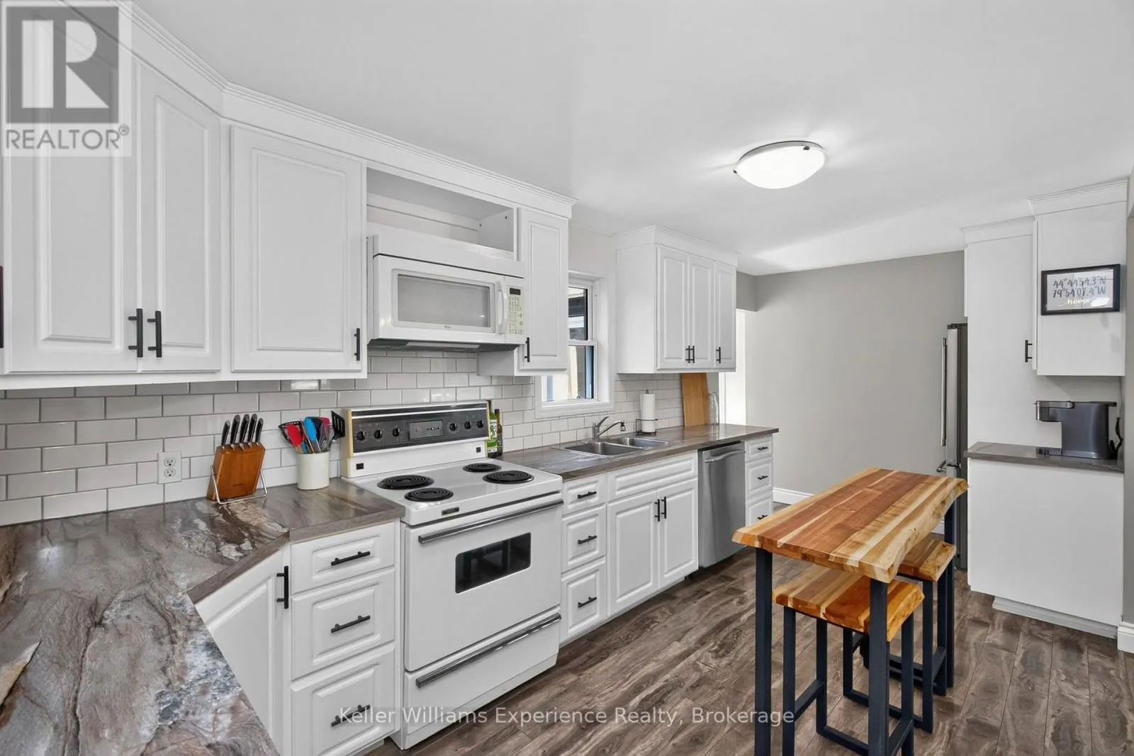 128 NINTH STREET