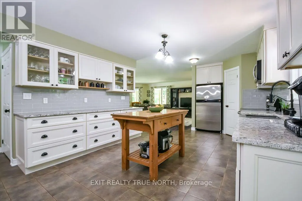3889 BASELINE ROAD
