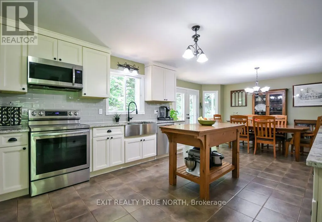 3889 BASELINE ROAD
