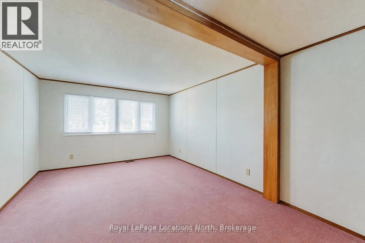 5 MURRAY DRIVE