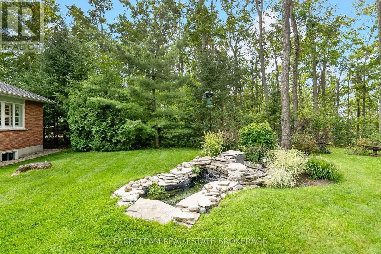 10 GREEN MOUNTAIN COURT